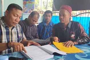 Repdem Inhu Turunkan Kader Berjuang Bersama Ratusan Petani Lahannya Dirampas di Redang Seko Lirik